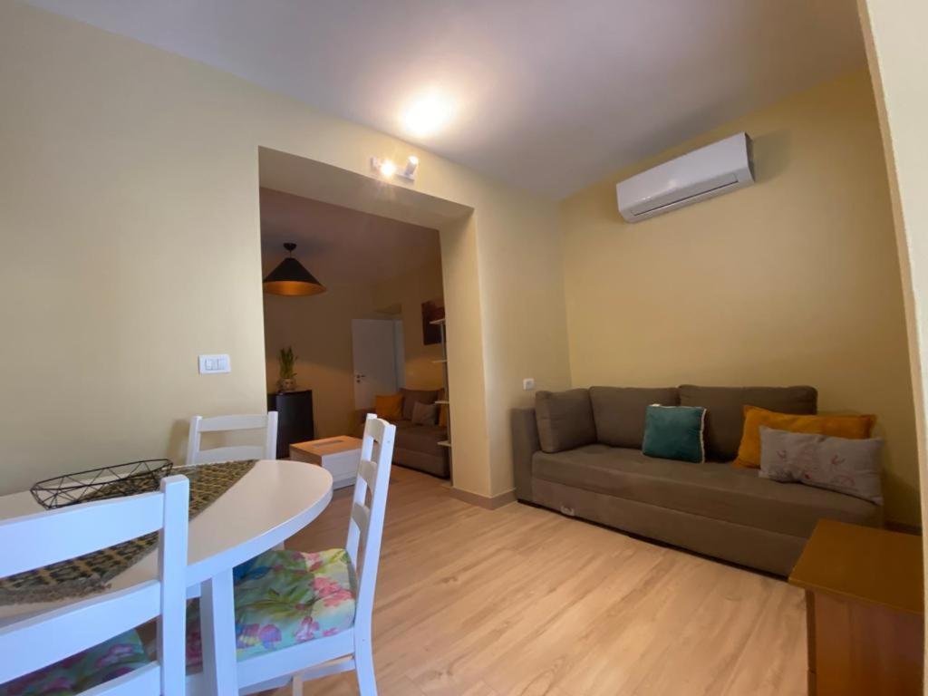 Saranda Beach Apartment Exteriör bild